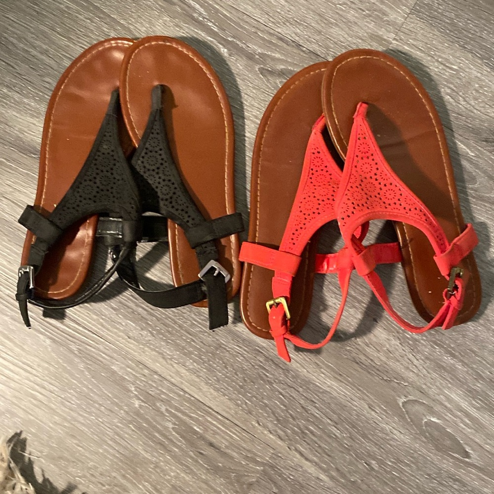 Sandals size 5.5/6 bundle